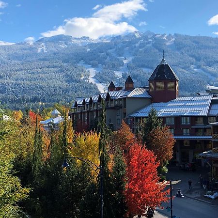 Pinnacle Hotel Whistler Bagian luar foto
