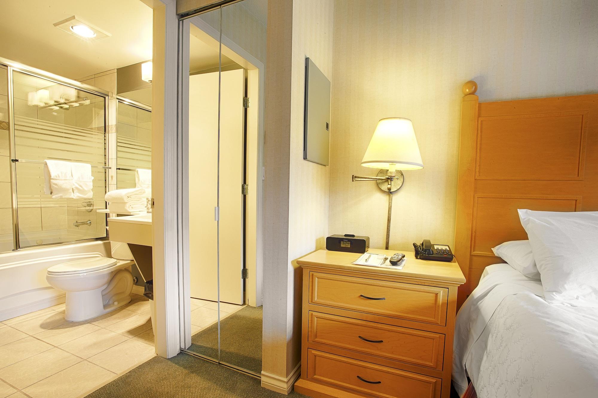 Pinnacle Hotel Whistler Bagian luar foto