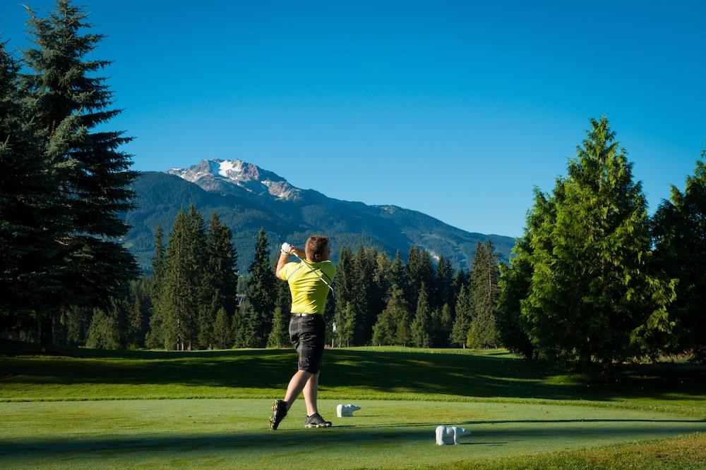 Pinnacle Hotel Whistler Bagian luar foto