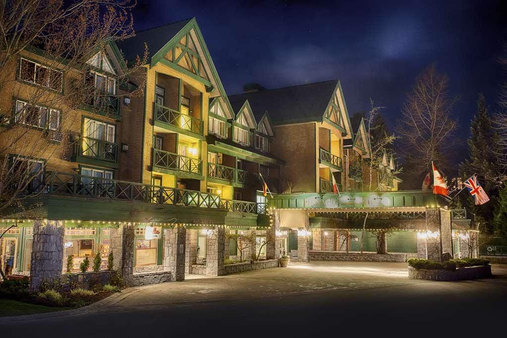 Pinnacle Hotel Whistler Bagian luar foto