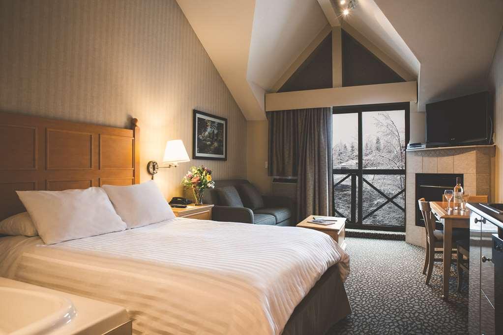 Pinnacle Hotel Whistler Ruang foto